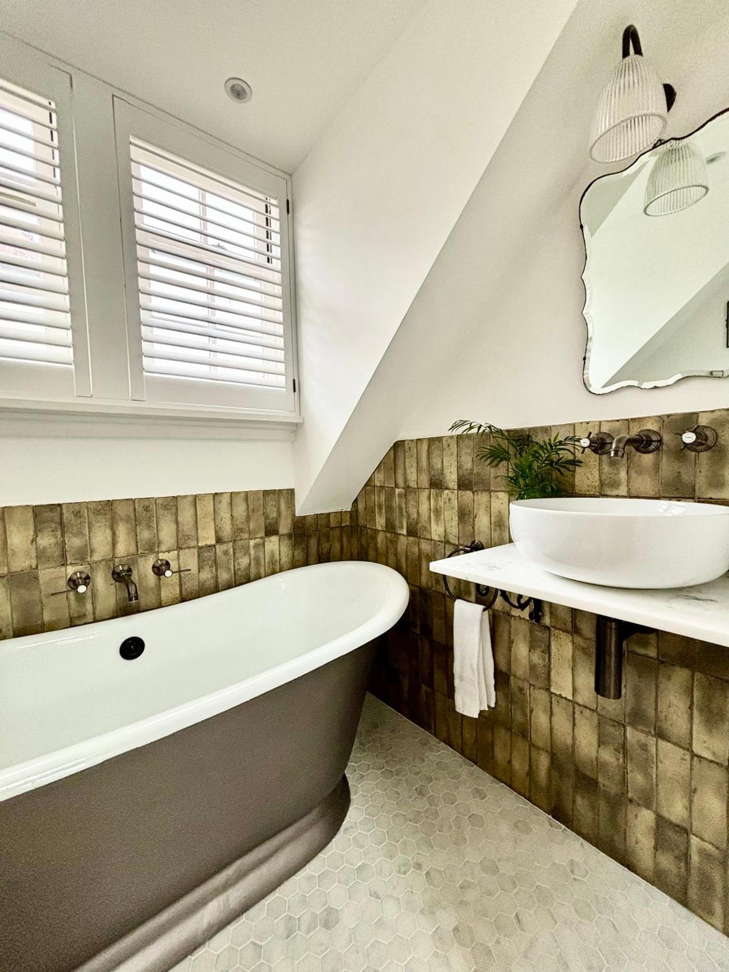 Stunning 3 Bedroom & 2 Bathroom Cottage With Patio Brighton Exterior foto